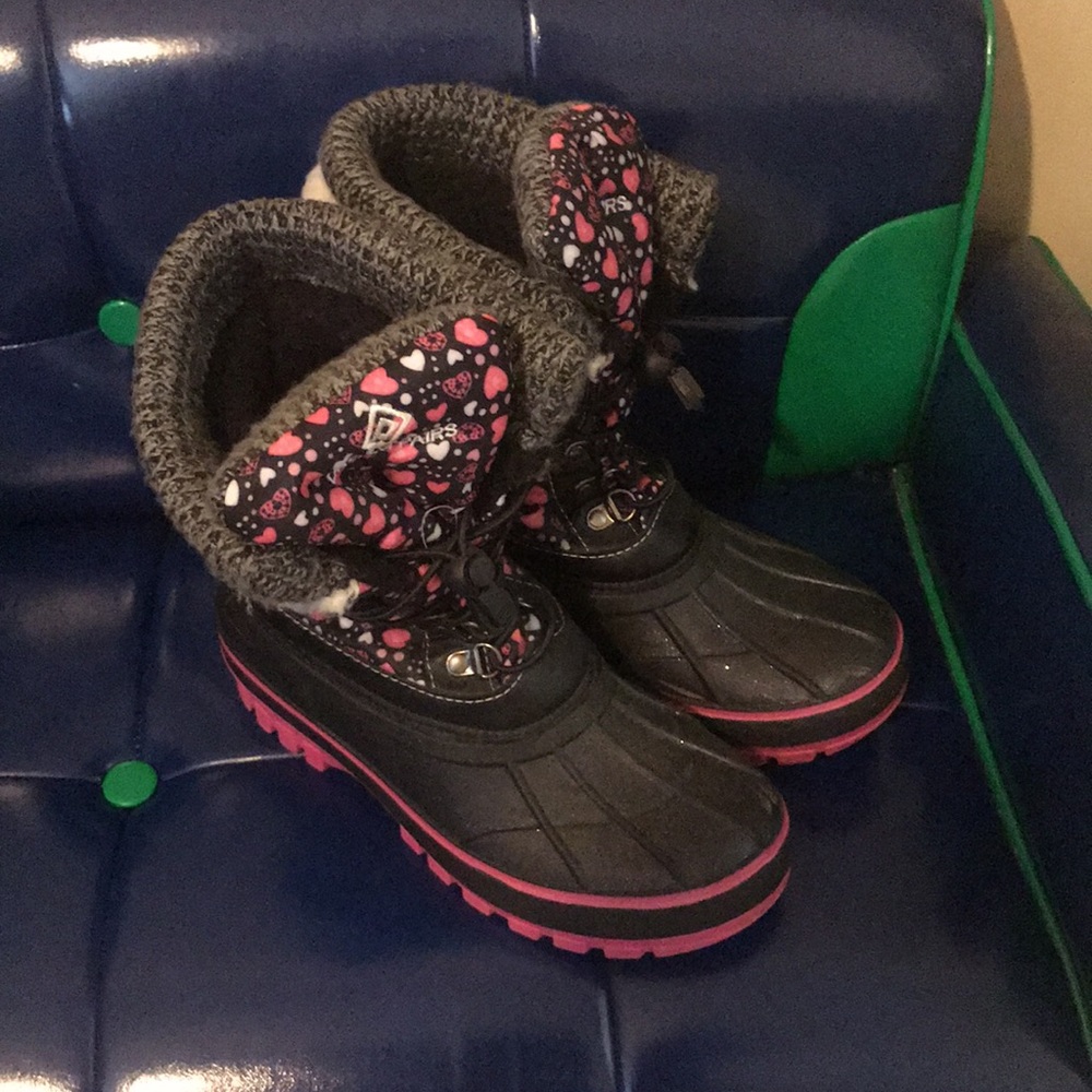 Girl size 4 Winter snow boots!